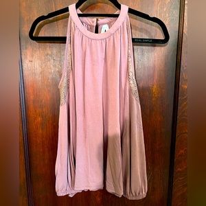 Mudd cold-shoulder dark mauve knit top with lace detail. Size XL